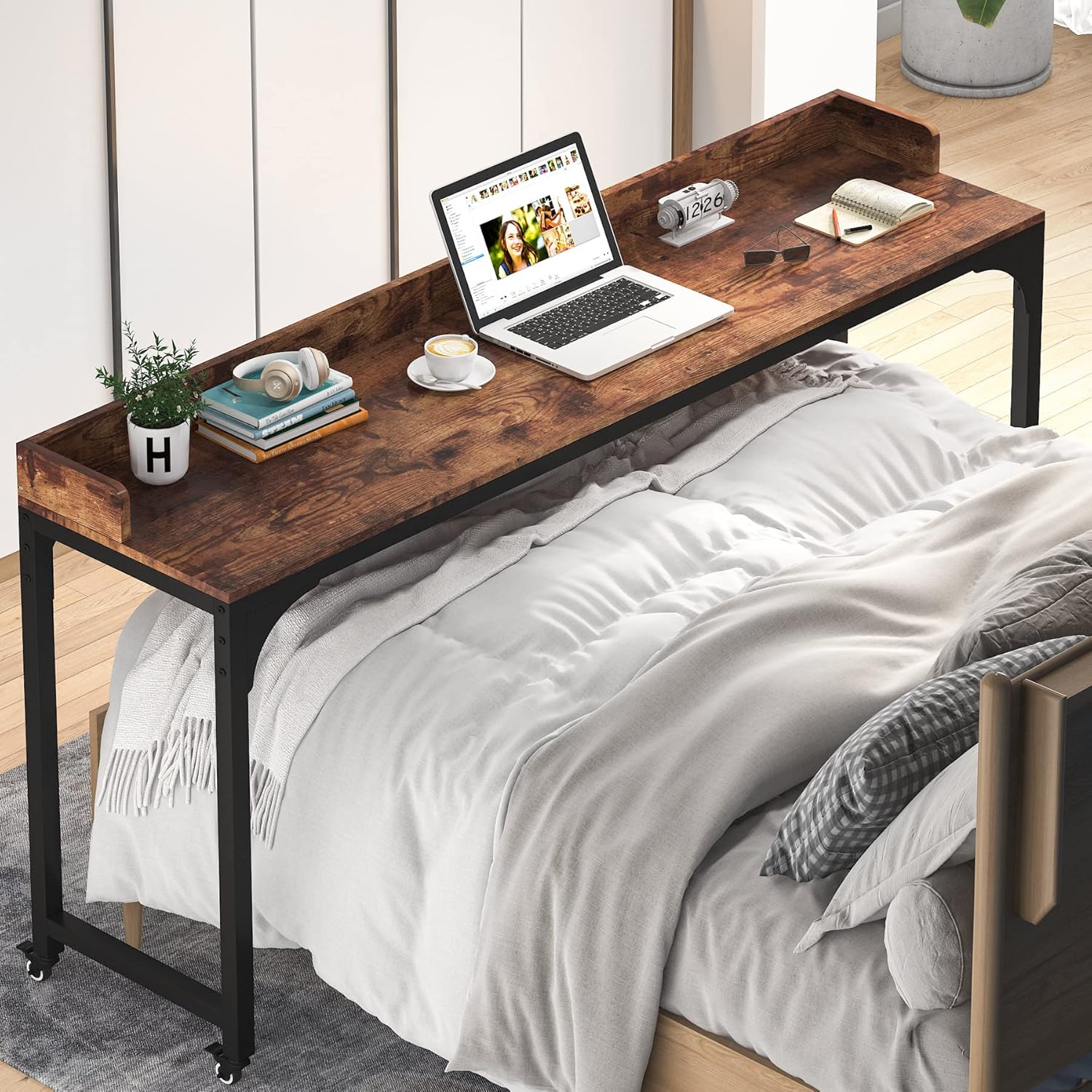 Queen Size Mobile Computer Desk with Wheels K74675
