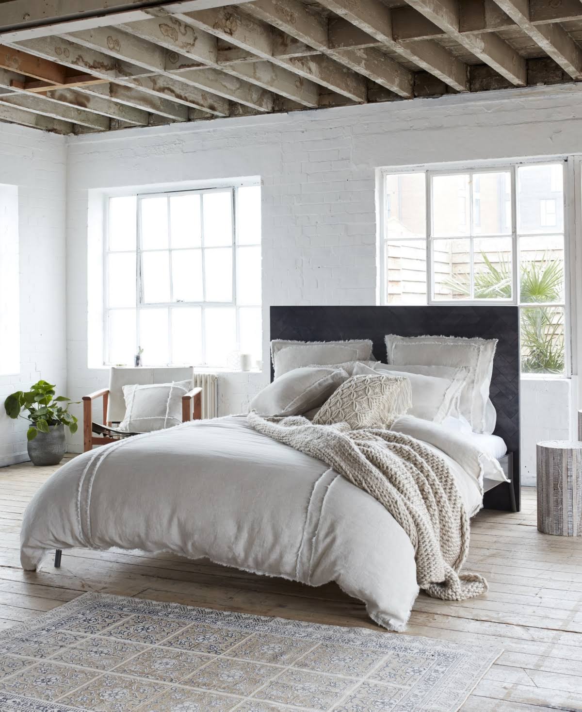 Queen Duvet Cover Set in Natural Grey Q718