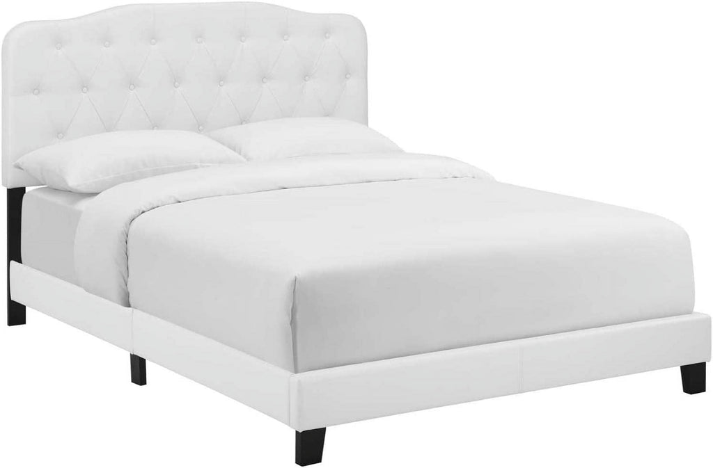 White Faux Leather Bed M85165