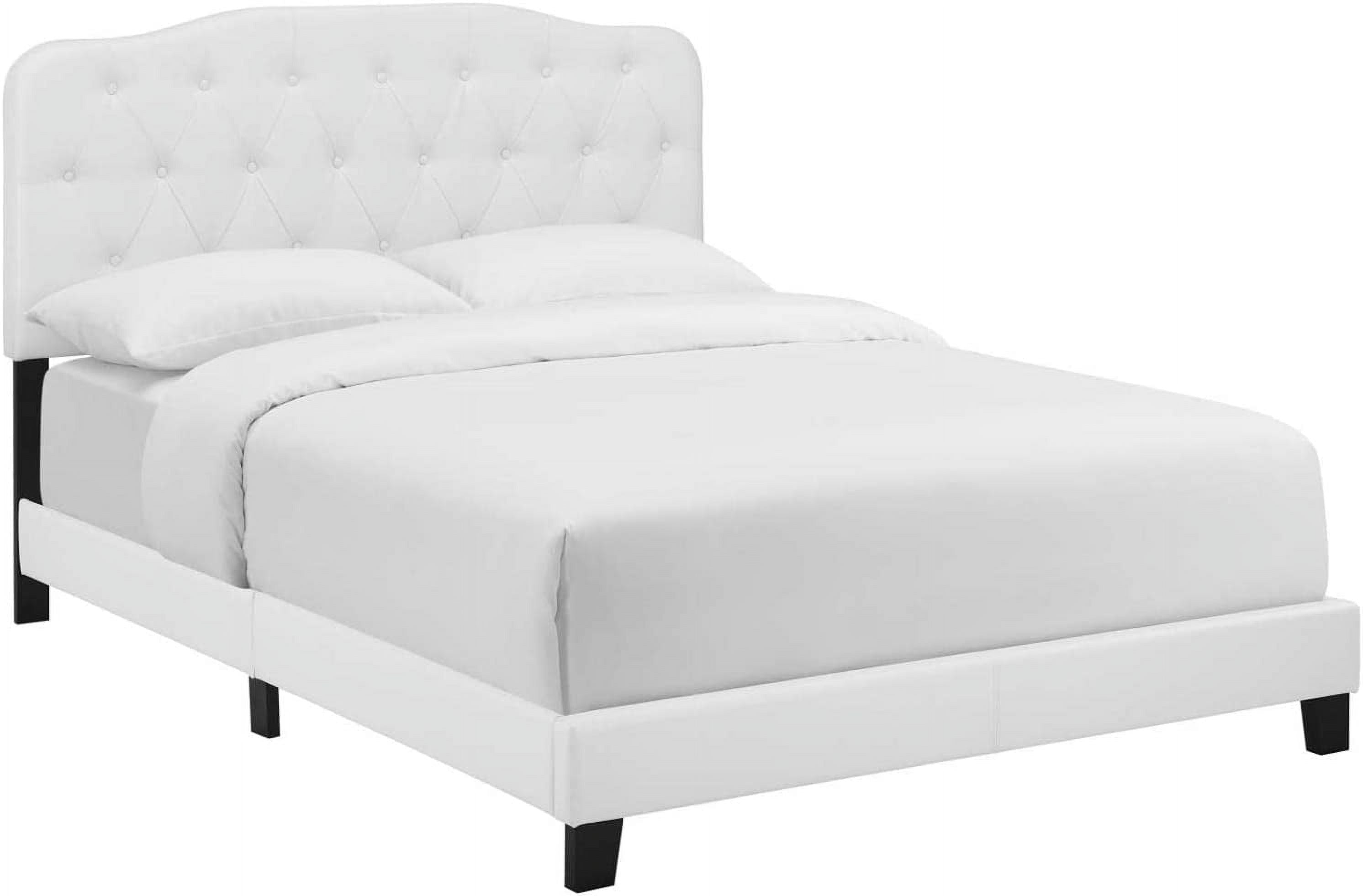 White Faux Leather Bed M85165