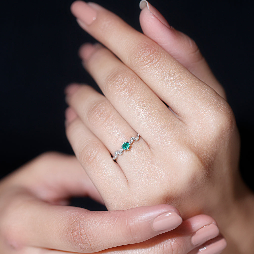 Emerald Leaf Promise Ring with Diamond, 925 Sterling Silver, US 4.00 I881582