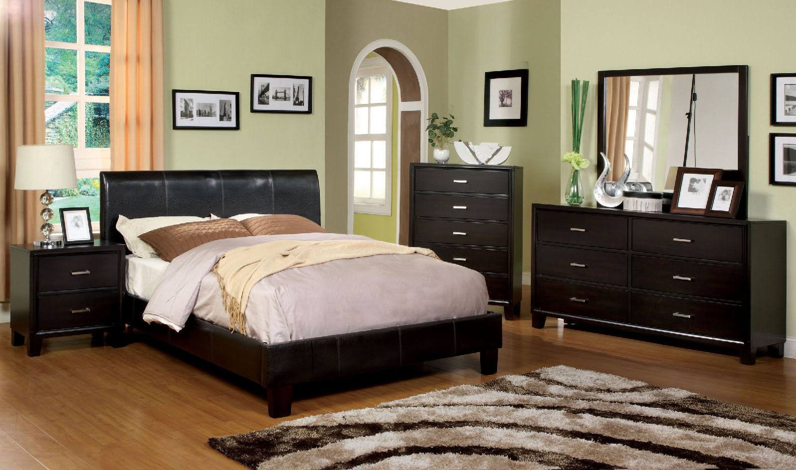Full Bed F583247