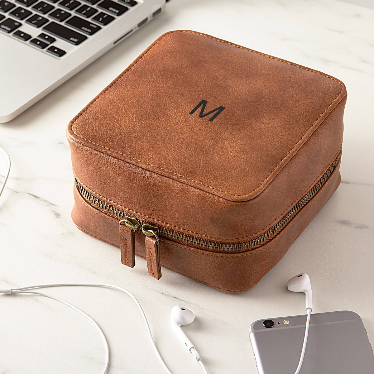 Travel Tech Case J8112