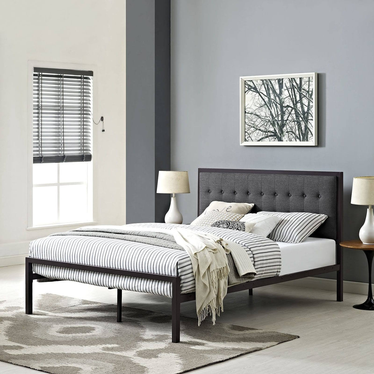 Full Fabric Bed, Brown Gray O8823